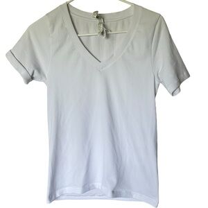 Athleta Renew White Vneck Ribbed Short Sleeve Athletic Shirt Top small